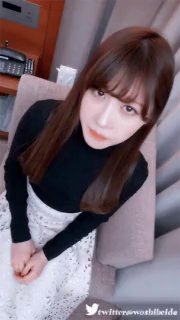 性感少婦穿上情趣裝抬腿抽插猛操搞了兩炮